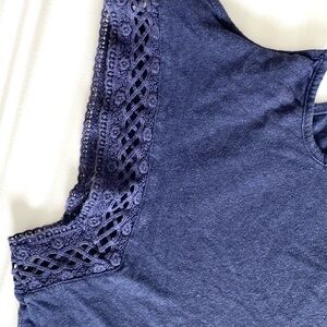 Linen Blend Embroidery Top